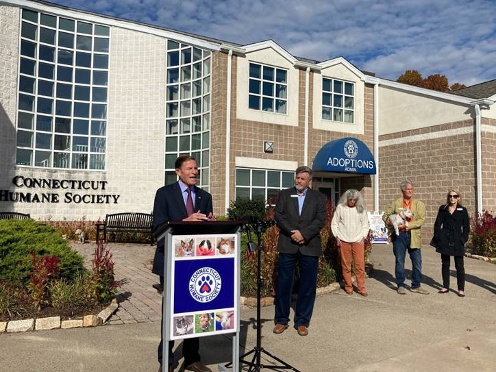 Blumenthal joined the Connecticut Humane Society to highlight the Planning for Animal Wellness (PAW) Act, a bipartisan measure recently signed into law to protect families and pets when natural disasters strike. 